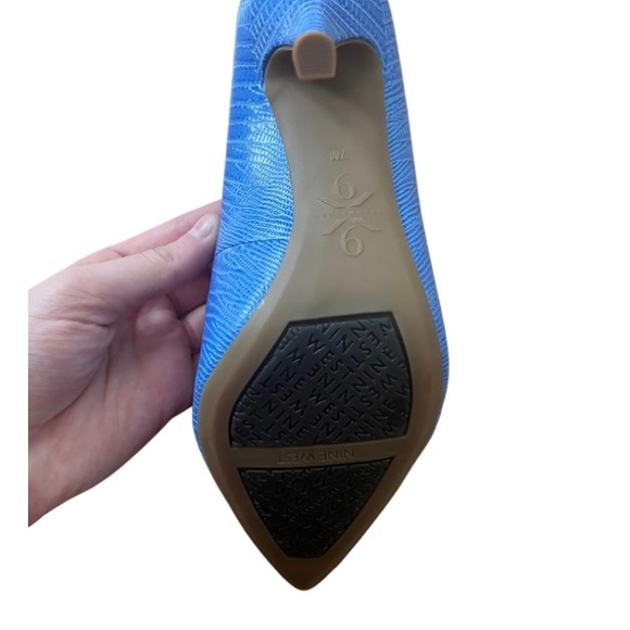 Women’s Nine West blue heels - Picture 6 of 6